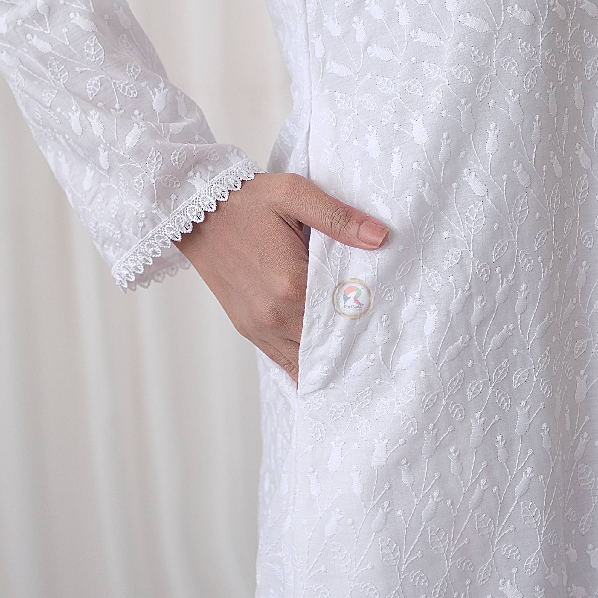 Gamis Putih Bahan Katun Umroh Haji Niehan 2 Gamis Putih Bahan Katun Umroh Haji Niehan - Image 2